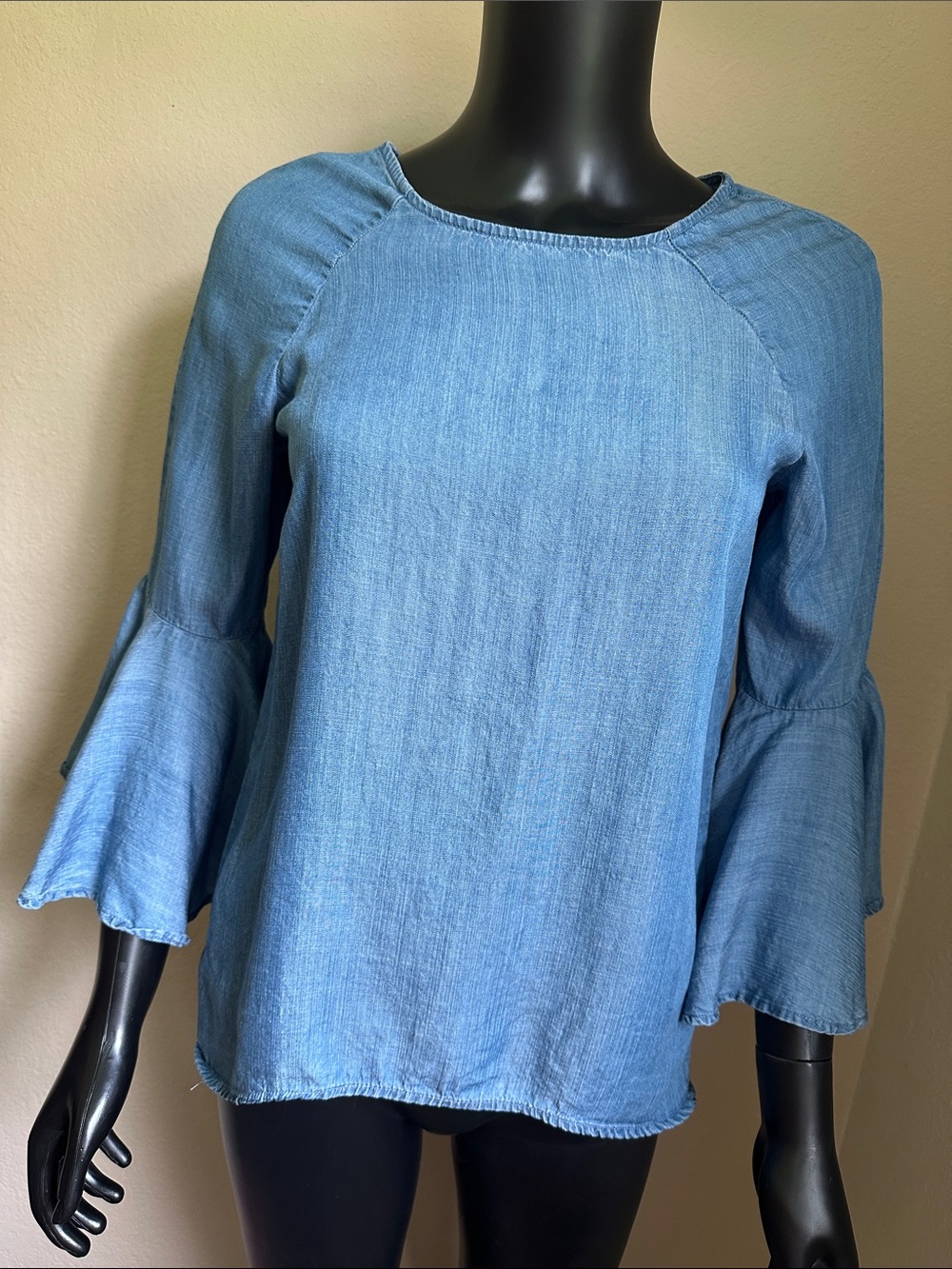 LC Lauren Conrad Light Blue Chambray Bell Sleeve Tunic